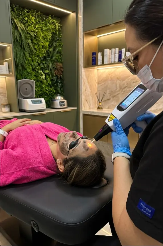 Rejuvenecimiento Facial